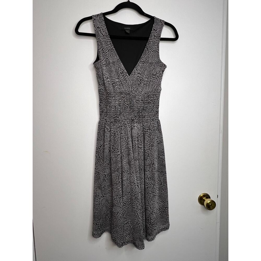 Womens Express Vneck Gray and Black Sleeveless Dress XS